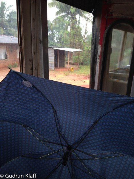 Rain protection on the bus